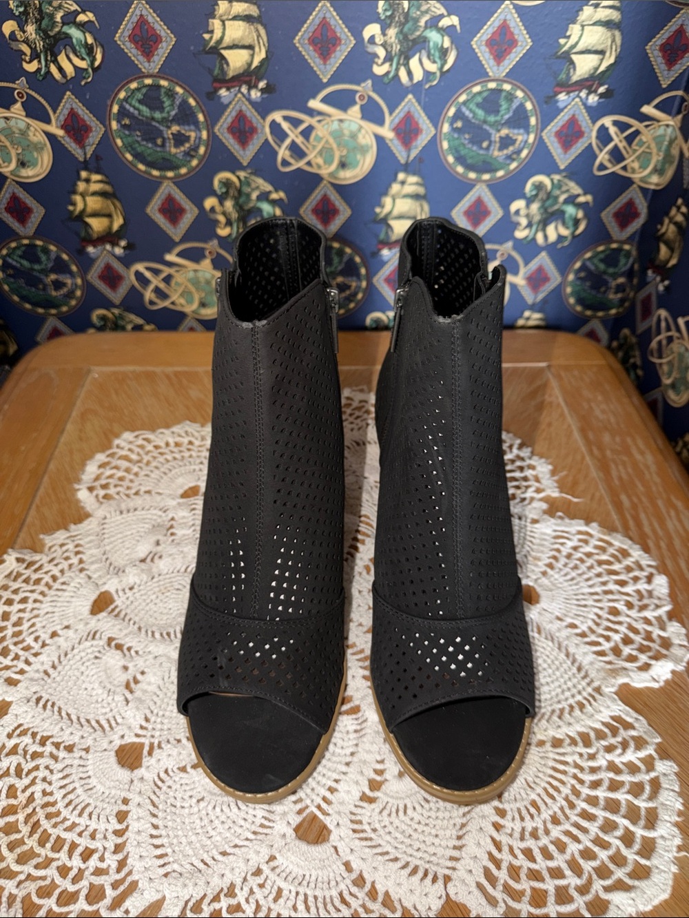 NEW Mari A Peep Toe Bootie Boots Size 8.5 Black Man Made